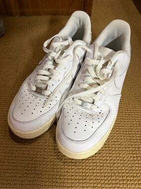 Nike Air Force 1 Sneakers